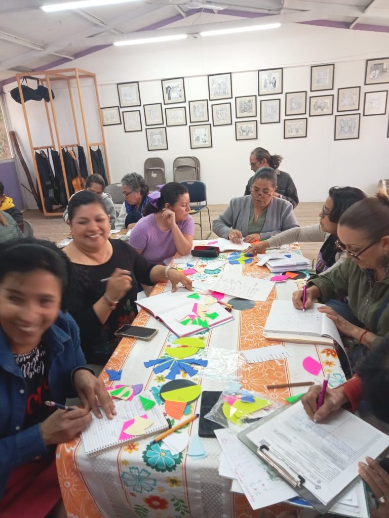 Profesores del Colegio Yecan durante el Taller de Matemàticas